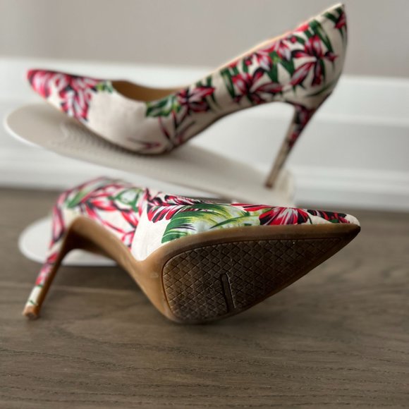 Nine West Floral Heels - Size 8 - Picture 2 of 5